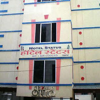 Hotel Status Nagpur Dış mekan fotoğraf